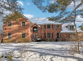 5305 Liberty Rd, Bentleyville, OH 44022