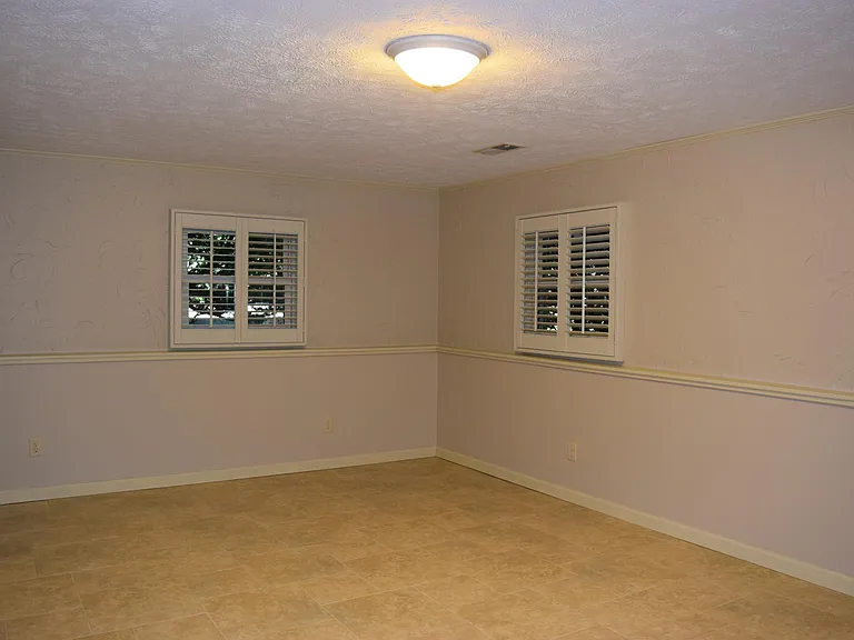 2609 Hall Ct — Photo 35