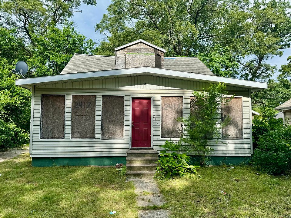1st image of 2417 McIlwraith St