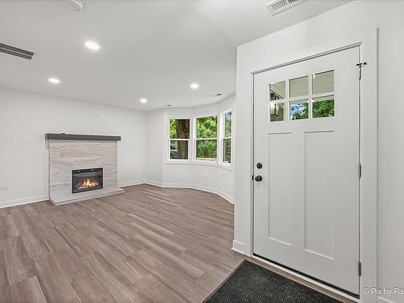 2nd image of 23475 N Summit Dr
