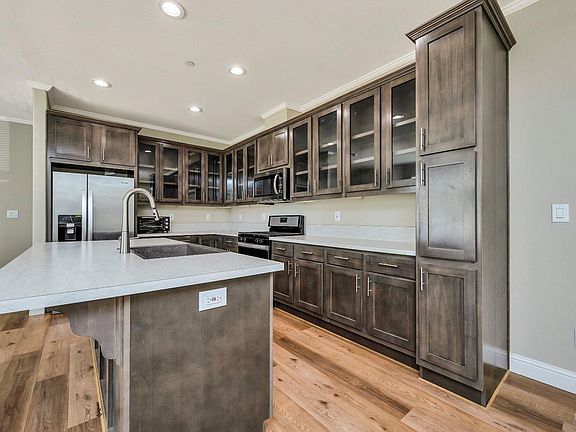4th image of 16844 Pebble Court