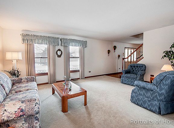 4th image of 42W520 Foxfield Dr