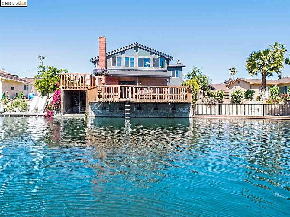 1st image of 46 N Lake Cir
