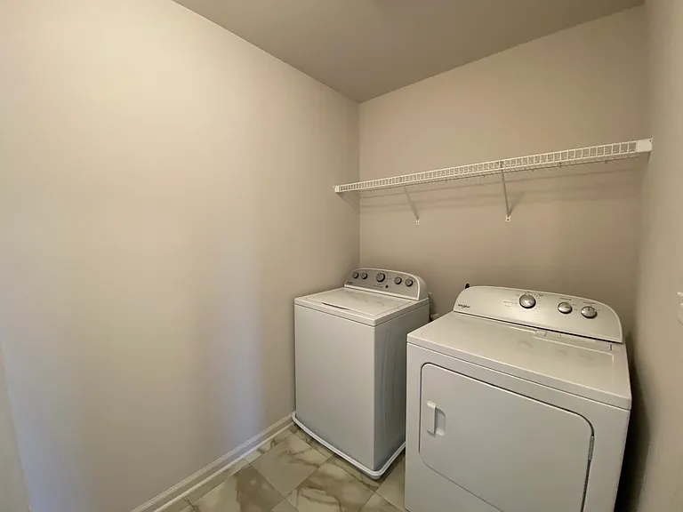 2828 Peaks Mill Dr — Photo 10