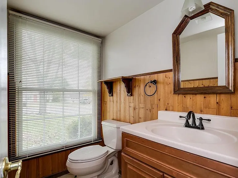 12856 Fantasia Dr — Photo 6