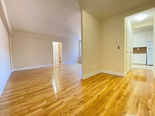 1st image of 144-03 Barclay Ave #2D