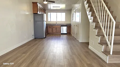 140 N Berendo St #2 Photo 1