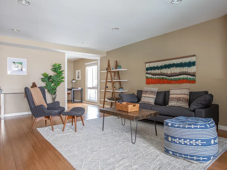 4407 Francis Ave — Photo 5
