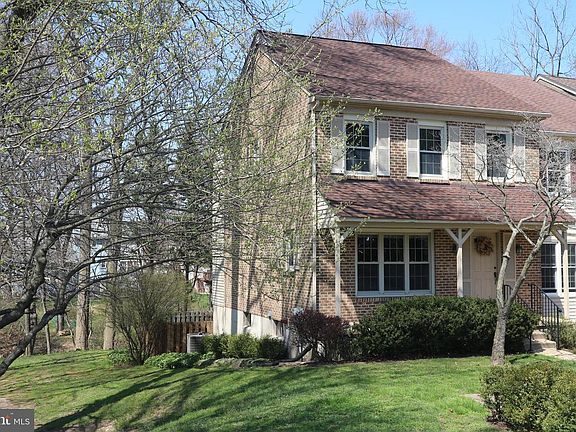 2nd image of 401 Briarcreek Dr