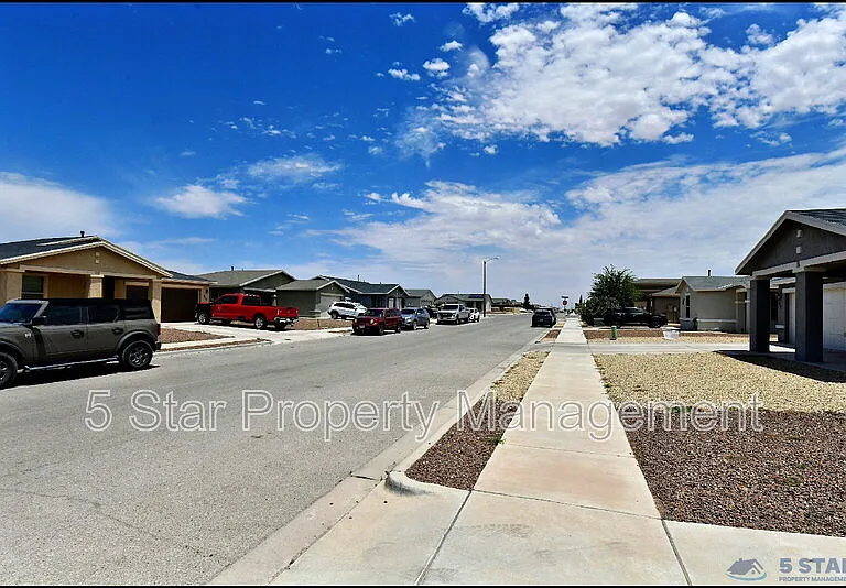 916 Villa Seca Dr — Photo 41