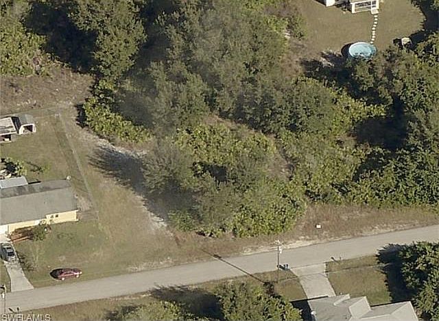 2nd image of 2718 7th St SW