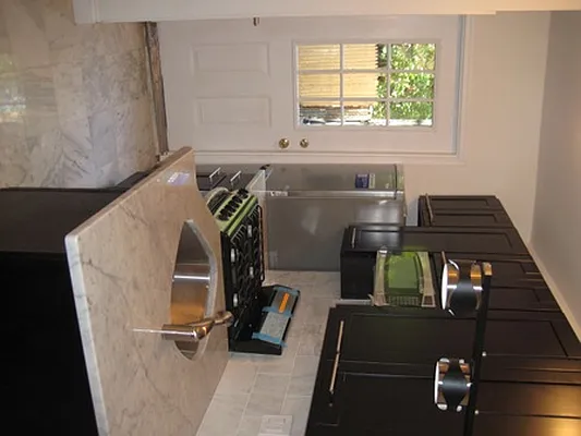 Rented by Besen Partners, LLC | media 28