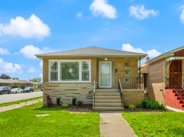 8858 S Calumet Ave, Chicago, IL 60619
