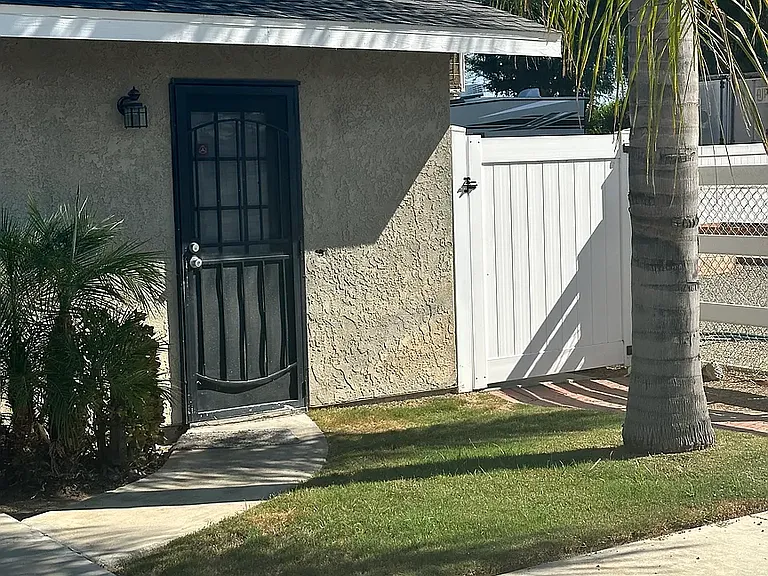 3339 Sierra Ave #2 — Photo 1