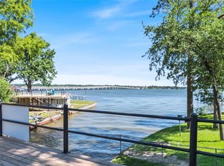 296 Whispering Oaks Trl, Mabank, TX 75156