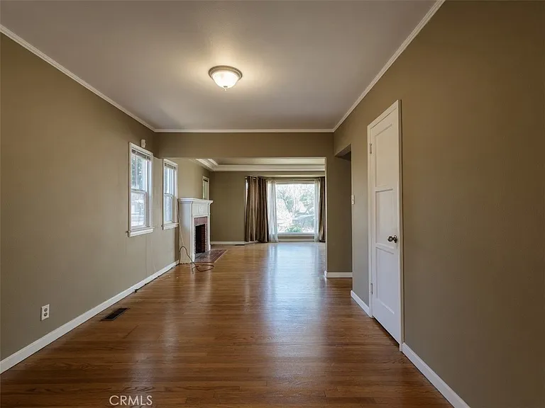 3907 Edgehill Dr — Photo 35