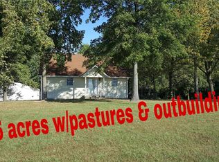 11513 Hoyt Monken Rd, Highland, IL 62249