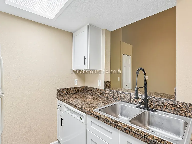 9977 SE Talbert St — Photo 13