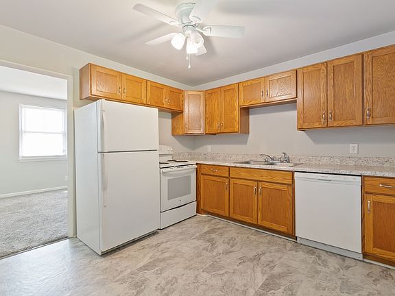5th image of 5914 Carl Pl