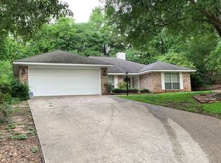 2005 Azalea Cir, Huntsville, TX 77340