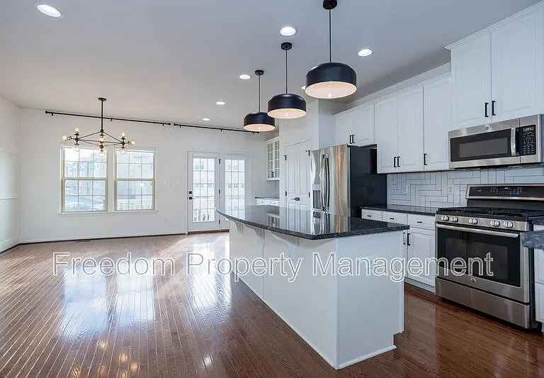 2023 Serviceberry Rd — Photo 16