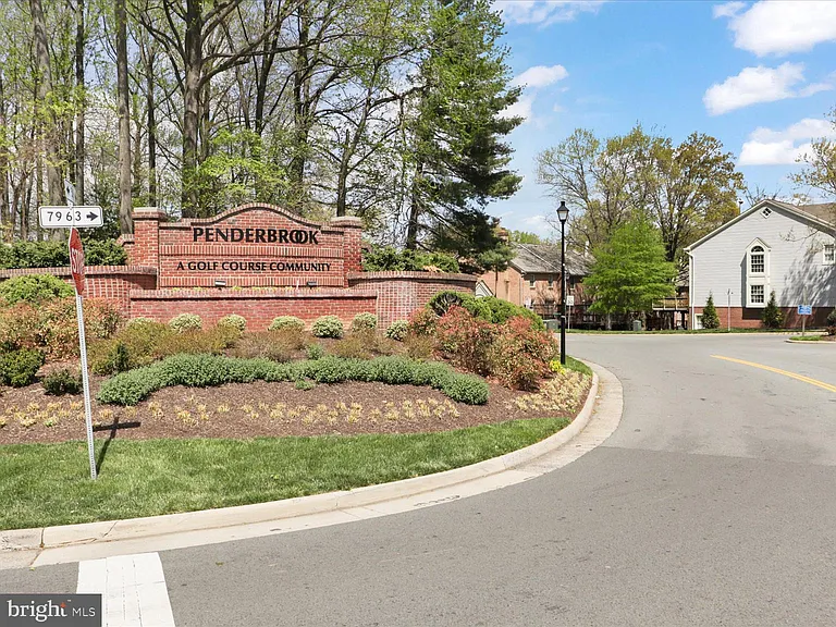 3946 Valley Ridge Dr — Photo 49