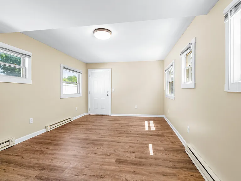 162 W Main St #A — Photo 12