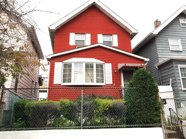 425 Davis Avenue image 3 of 22