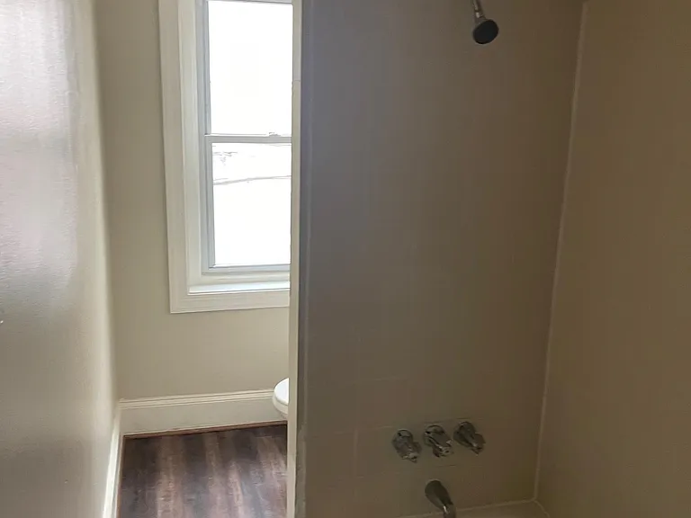 115 Pearl St — Photo 5
