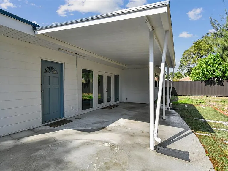 3905 W Paxton Ave — Photo 4