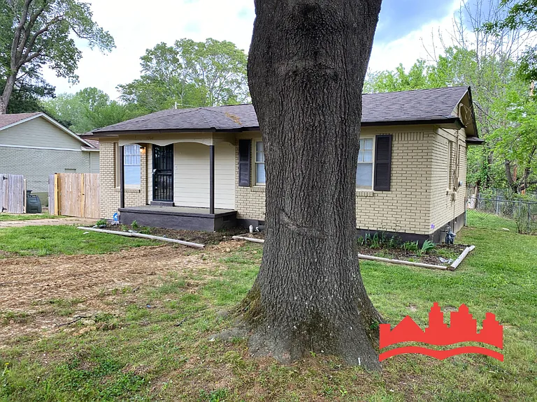 4960 Frankie Ln — Photo 3