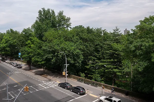 Rented by Rachel Realty | media 1