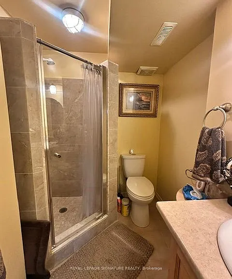 156 Twin Pines Cres #BASEMENT — Photo 17