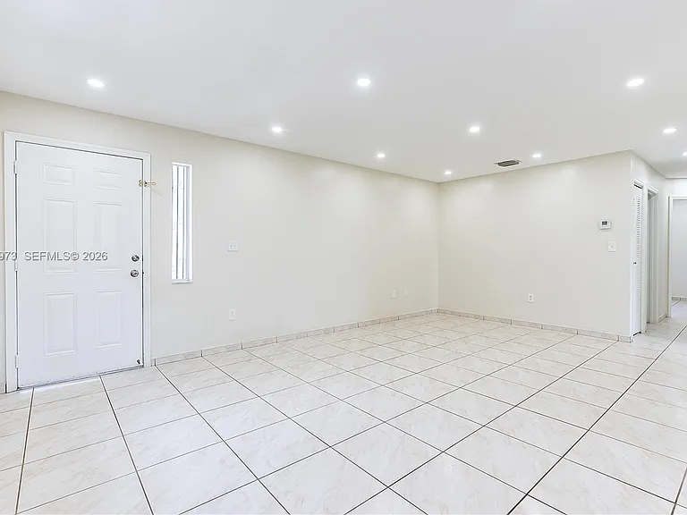 1214 NW 34th Ave #1214 — Photo 16