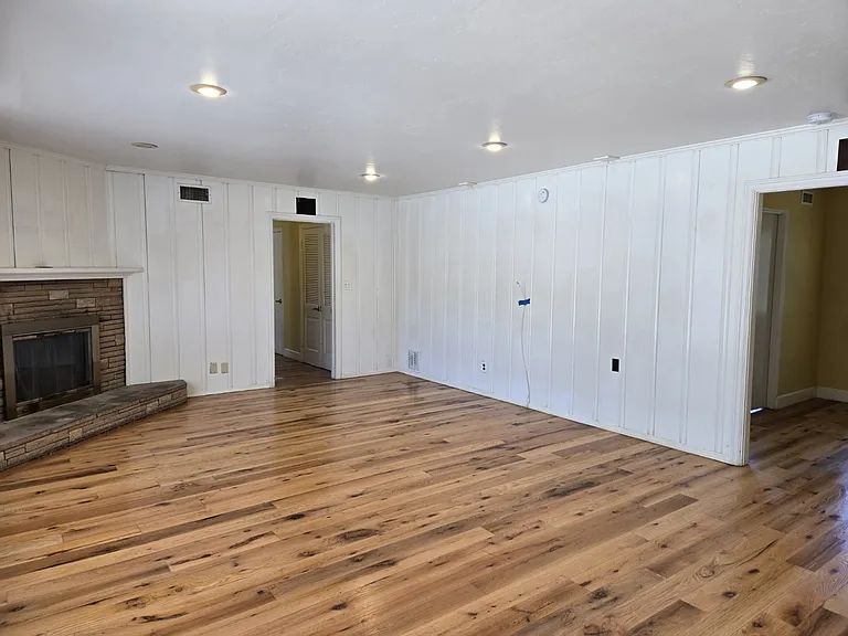 4971 Cresita Dr — Photo 14