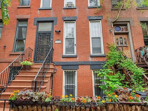 654 Union St, Brooklyn, NY 11215