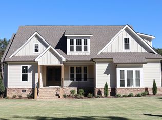 5111 Spring Creek Dr, Guntersville, AL 35976