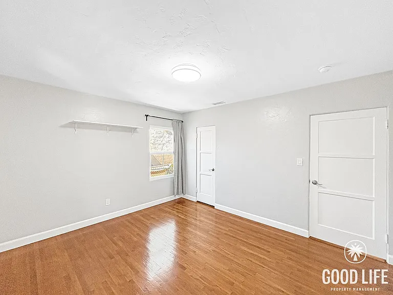 zIsla Vista Dr — Photo 24