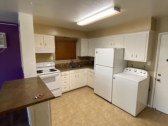 3rd image of 2357 Cottage Way