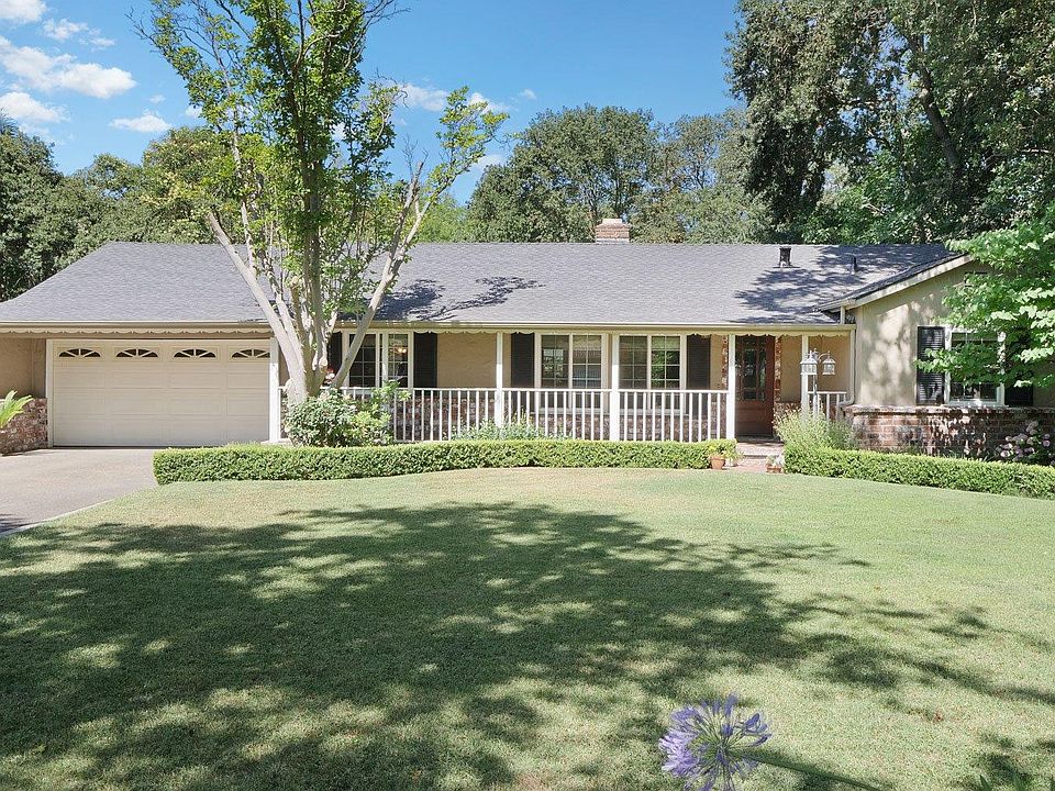 1st image of 8457 Treasure Ave