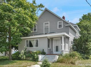 516 S Bridge St, Belding, MI 48809