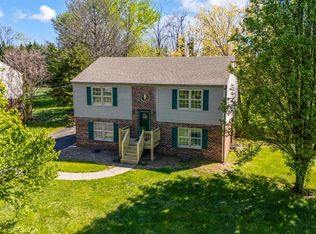 111 Omni Pl, Forest, VA