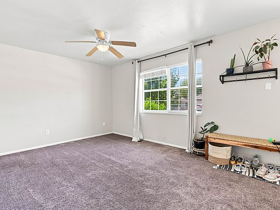 5th image of 568 1/2 Cindy Ann Rd