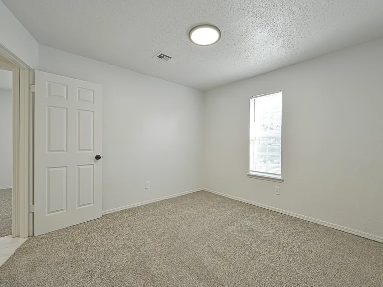 2525 SE 47th St — Photo 26