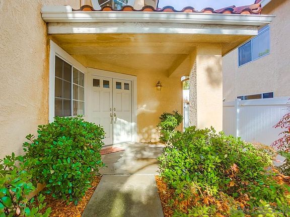 4th image of 1318 Montego Ct