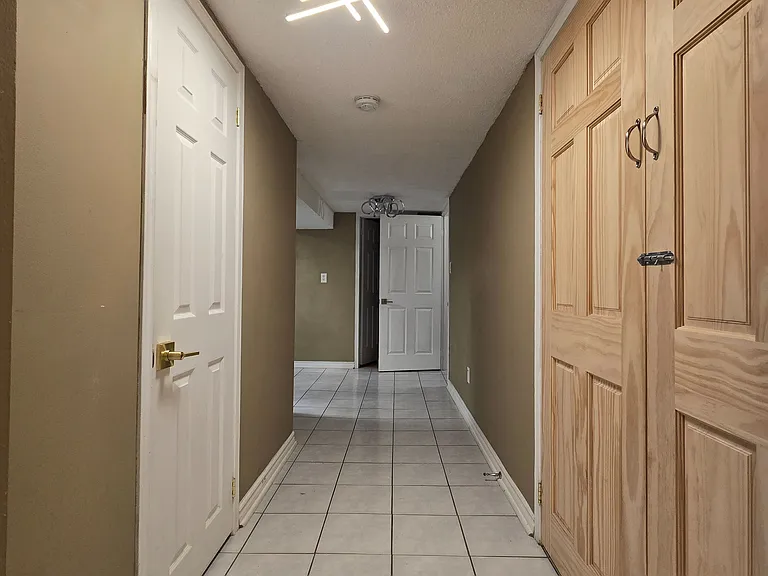 25 Chandler Dr #LOWER — Photo 5