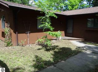 1340 Meadowlark Dr, Alger, MI 48610