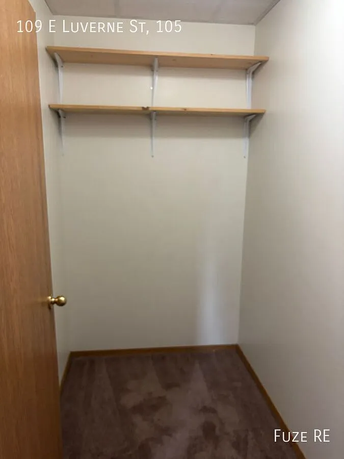 * $750 Off First Months Rent! * 3-Bedroom 1-Bathroom Apartment Available Now at City Centre Apart... — Photo 4