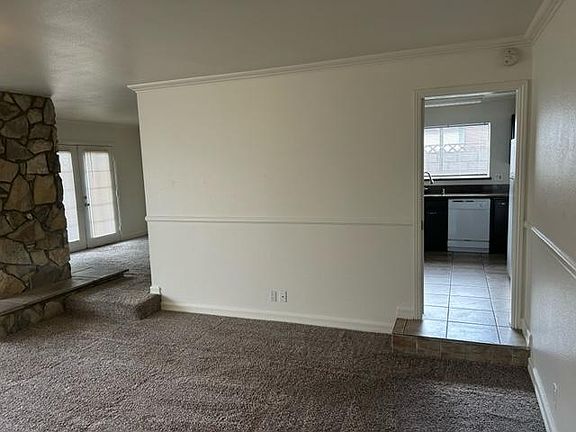 4th image of 6917 Singing Dunes Ln