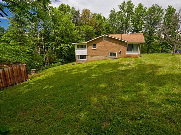 2nd image of 2 Sunnydew Cir